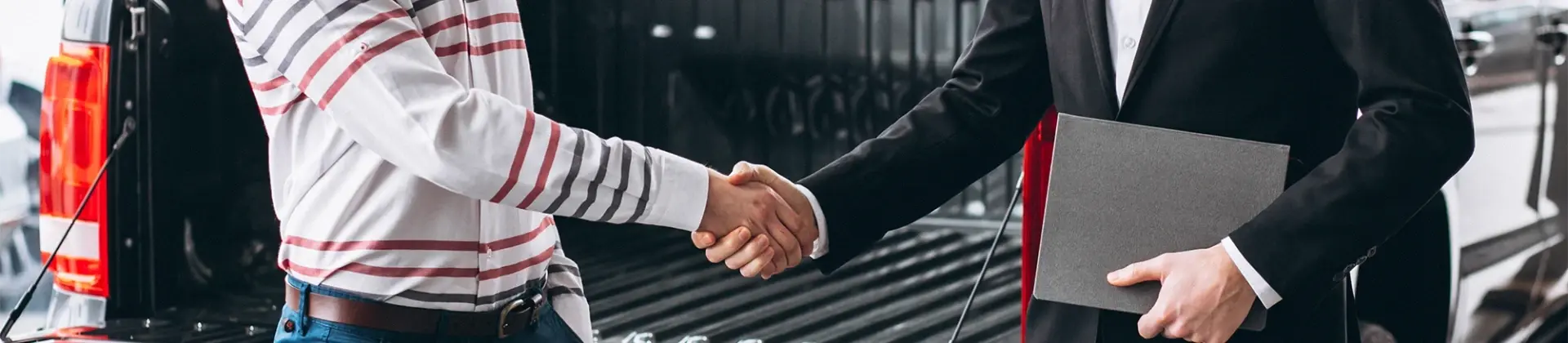 https://hillzcdn.ca/automotionmotorsrvltd/8442659685536602-financing_and leasing.webp